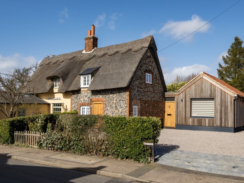 2 bed semidetached house for sale in Haverhill Road, Horseheath