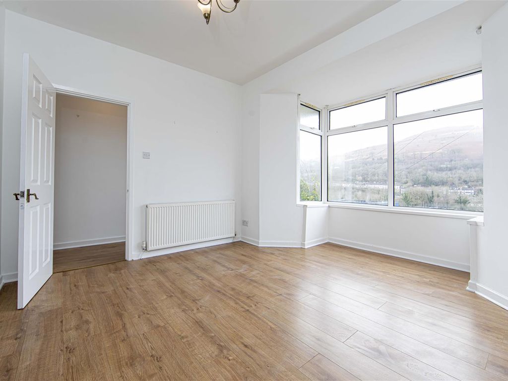 3 bed terraced house to rent in Pleasant View, Troedyrhiw, Merthyr