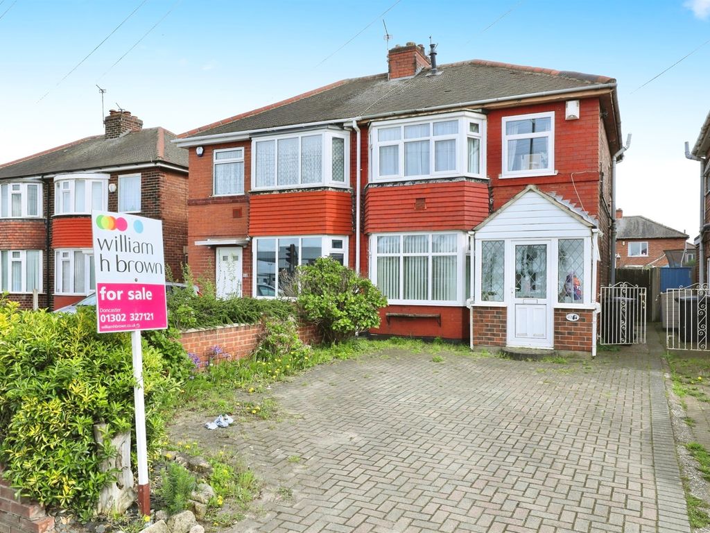 3 bed semidetached house for sale in Wheatley Hall Road, Wheatley