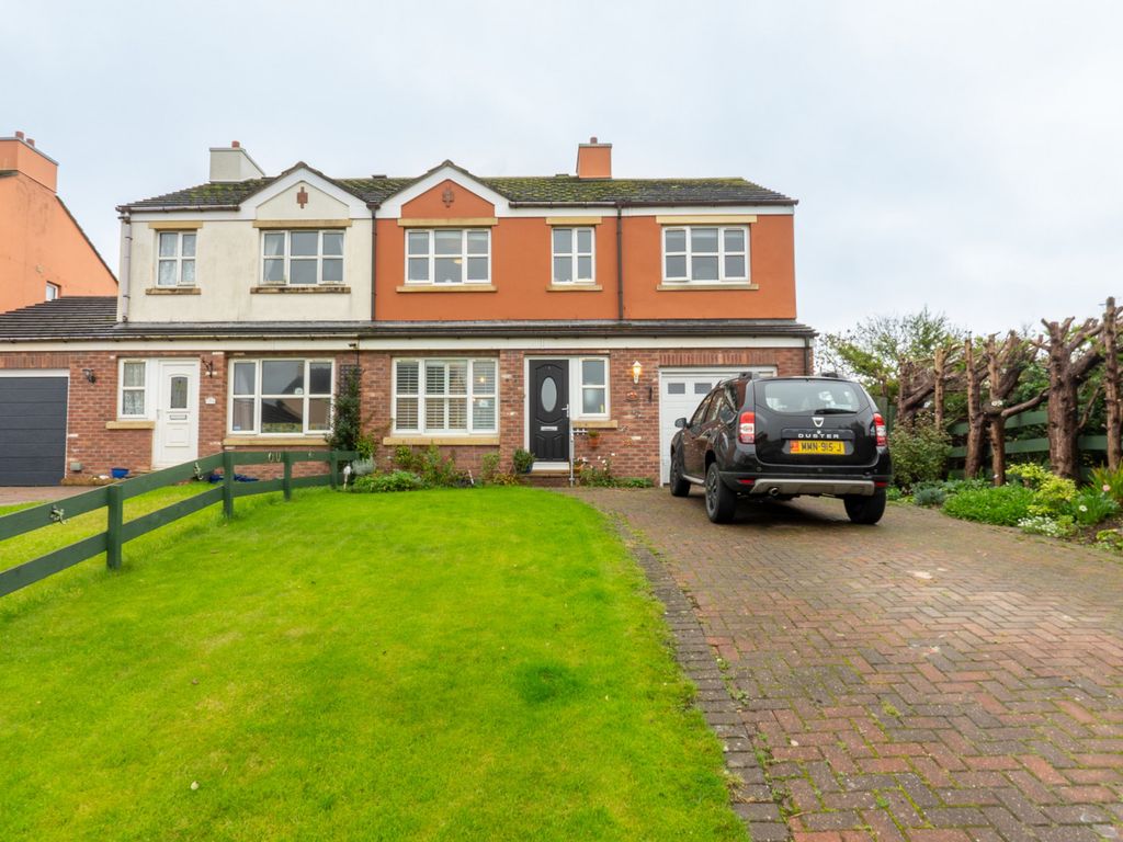 4 bed semidetached house for sale in 25 Abbots Close, Abbotswood