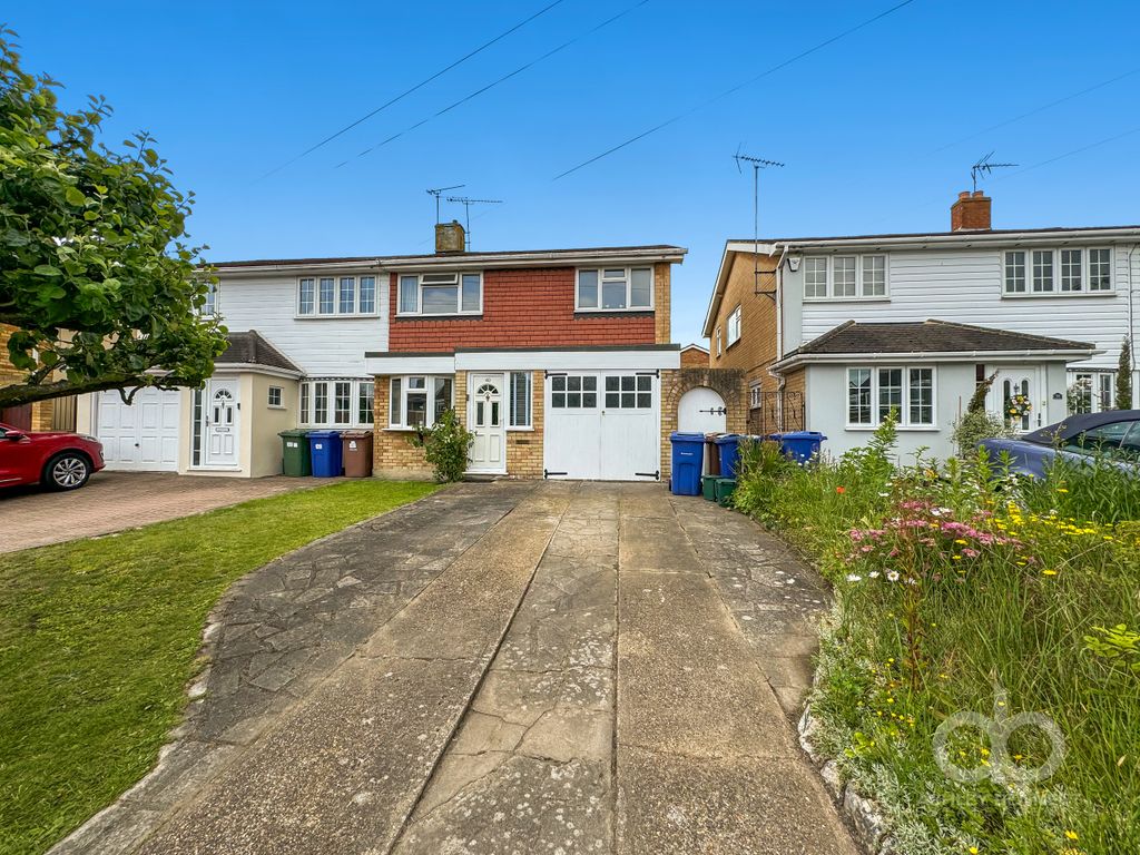 3 bed semidetached house for sale in The Green, Orsett RM16, £400,000