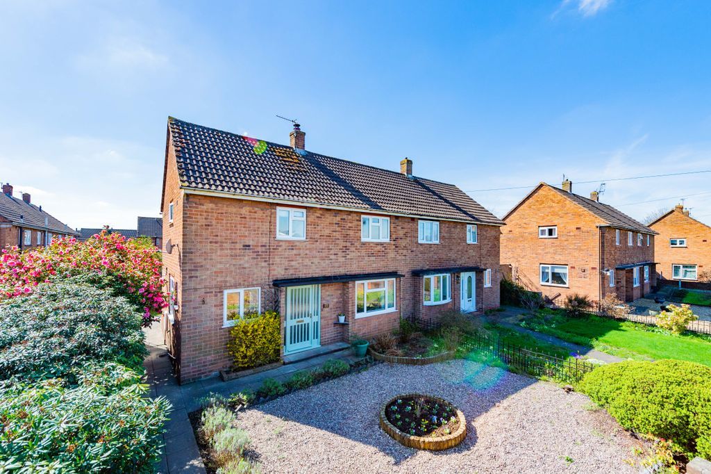 3 bed semidetached house for sale in Woodcote Way, Shrewsbury SY2 Zoopla