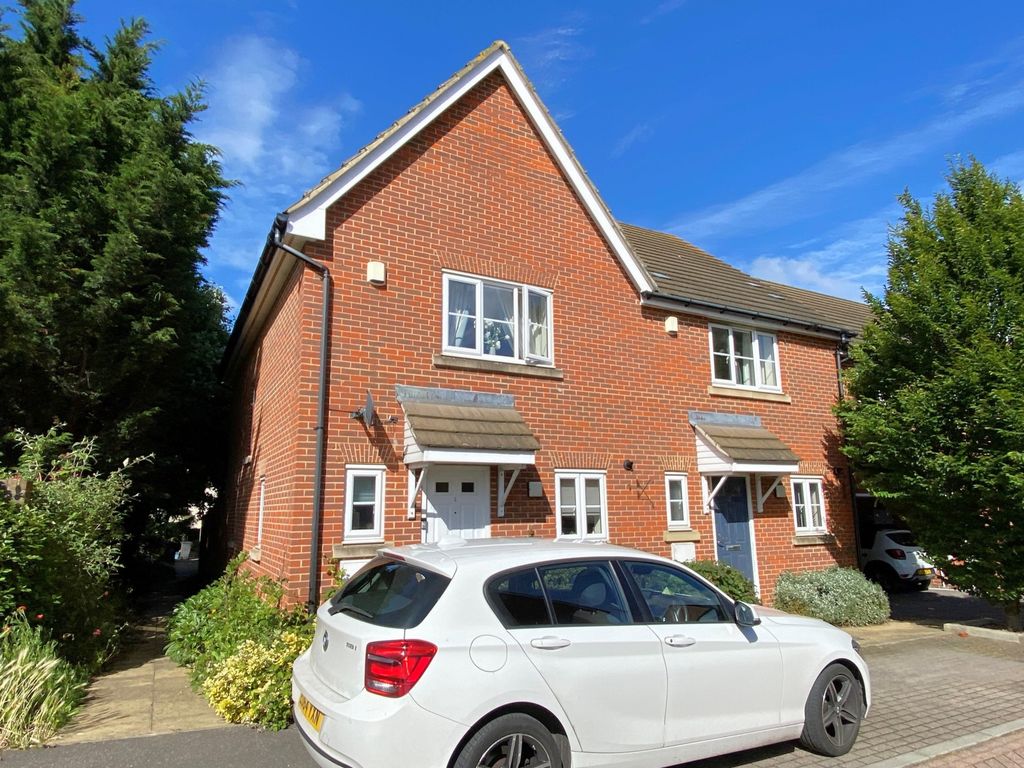 3 bed end terrace house for sale in Scholars Close, Deal CT14, £289,950