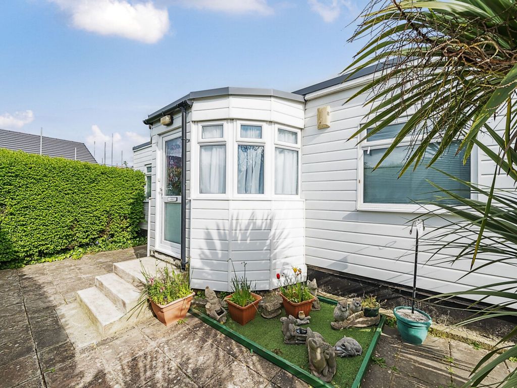 3 bed detached bungalow for sale in Harbour Road, Pagham PO21, £275,000