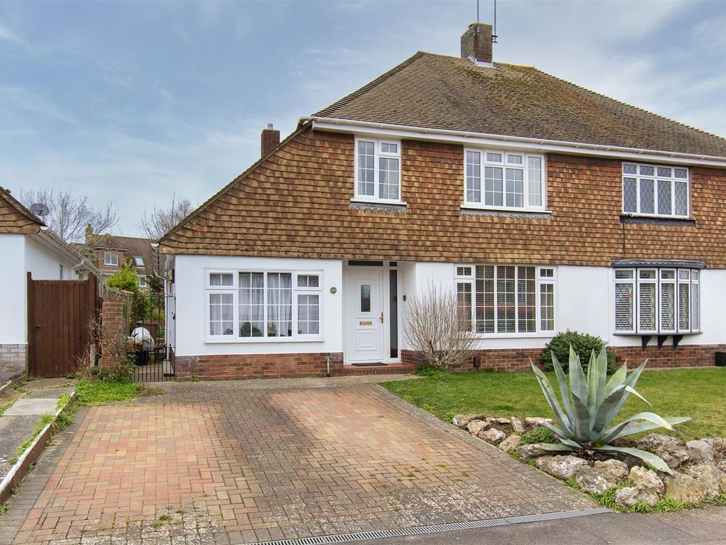 4 bed semidetached house for sale in Silverdale Road, Earley, Reading