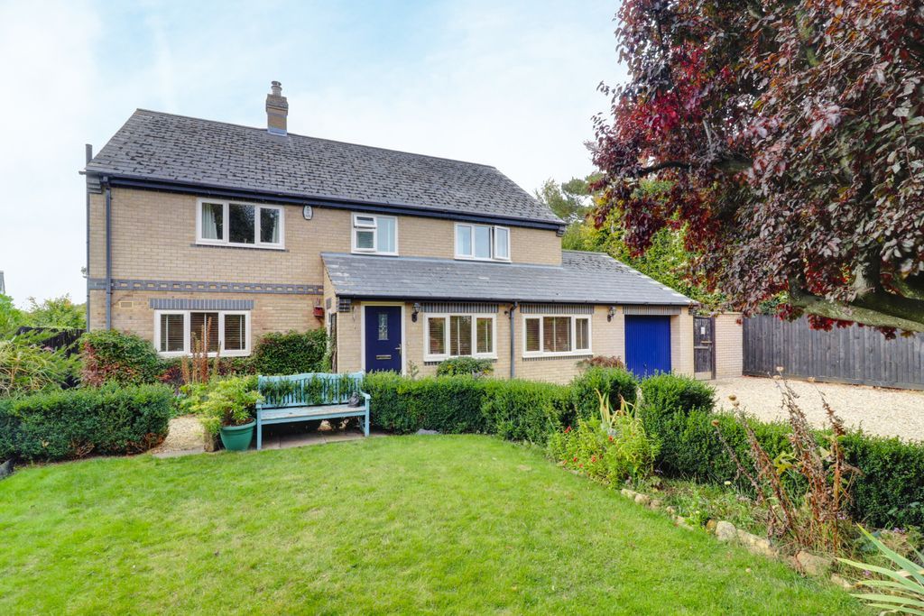 4 bed detached house for sale in Draughton Road, Maidwell, Northampton