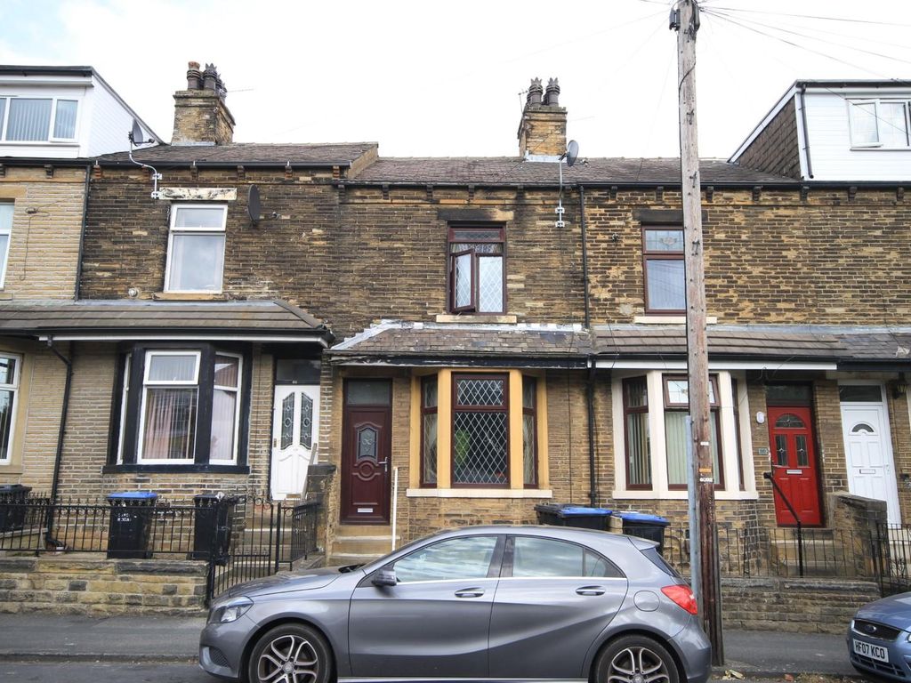 3 bed terraced house for sale in Thornbury Avenue, Thornbury, Bradford