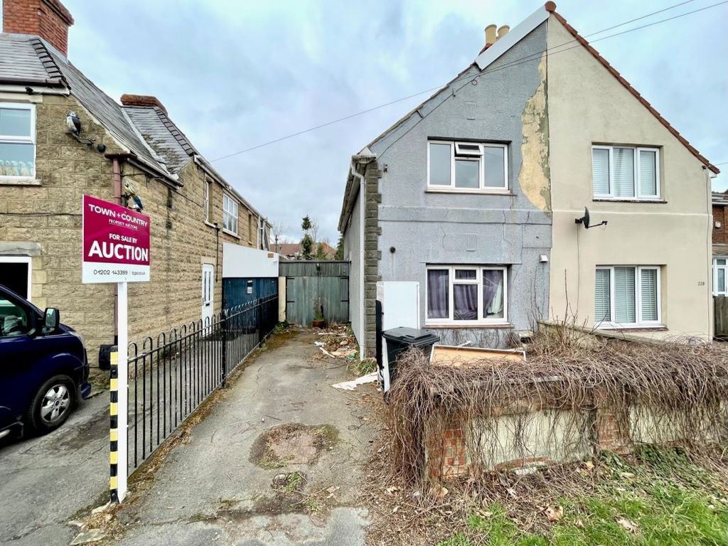 2 bed semidetached house for sale in 230 Whitworth Road, Swindon, Wiltshire SN25 Zoopla