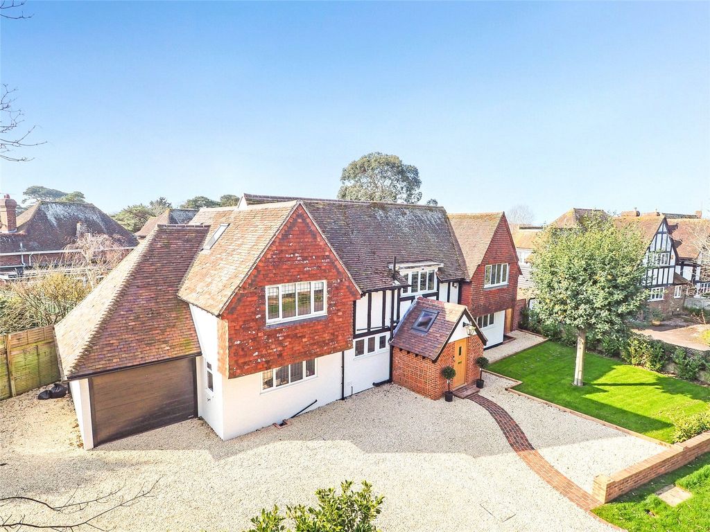 4 bed detached house for sale in West Drive, Aldwick, West Sussex PO21