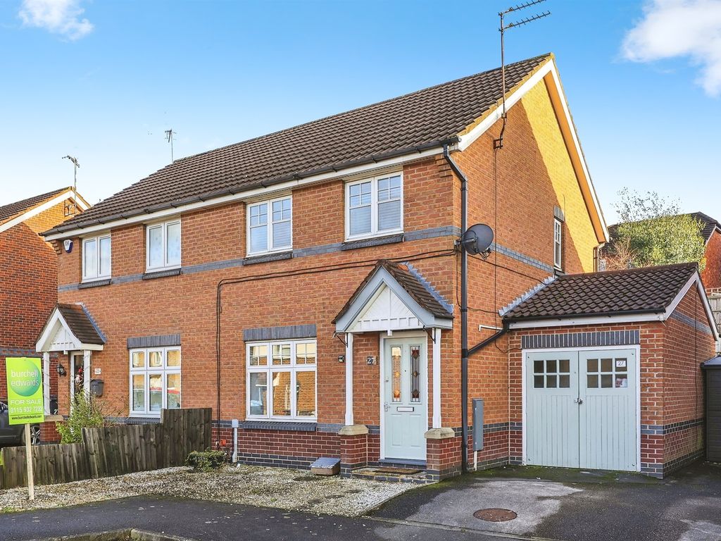 3 bed semidetached house for sale in Watson Road, Shipley View