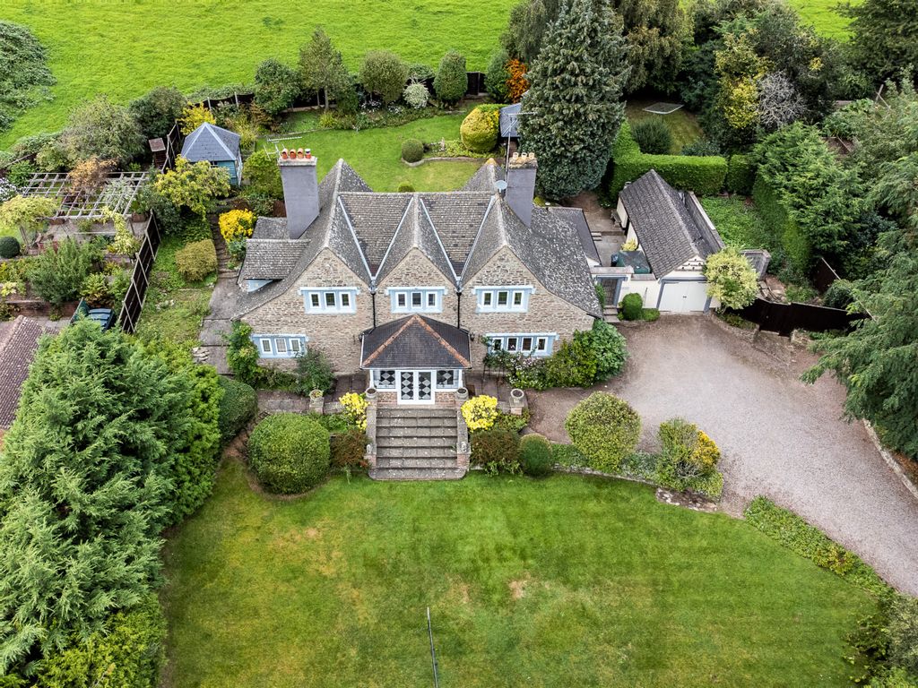 5 bed detached house for sale in Old Ross Road, Whitchurch, RossOnWye
