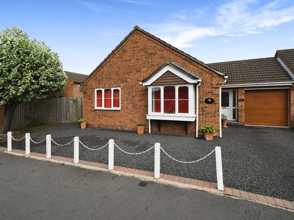 3 bed bungalow for sale in Clement Close, Branston, Lincoln