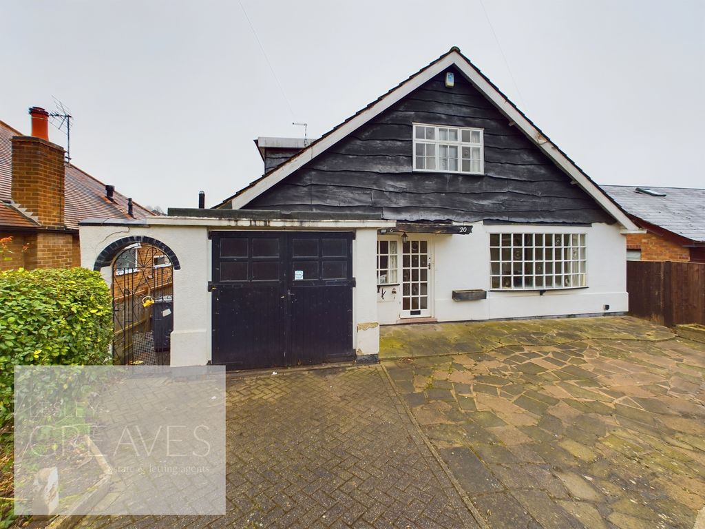 4 bed chalet for sale in Kirk Road, Mapperley, Nottingham NG3, £300,000
