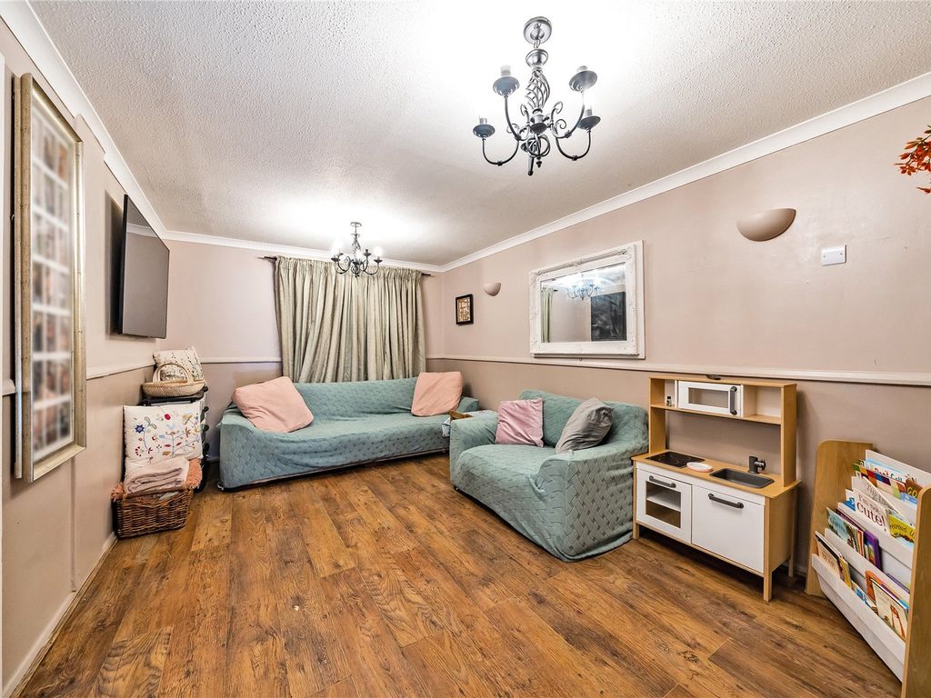 3 bed terraced house for sale in Allendale Close, London SE26, £500,000