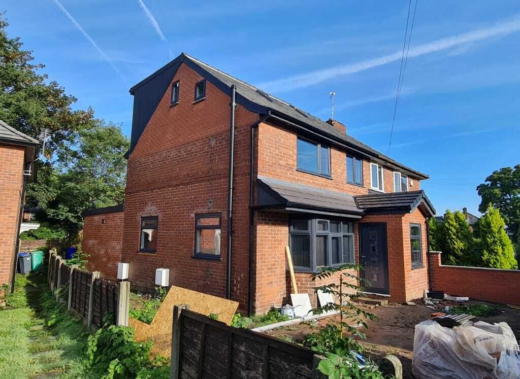 5 bed semidetached house for sale in Martock Avenue, Manchester M22