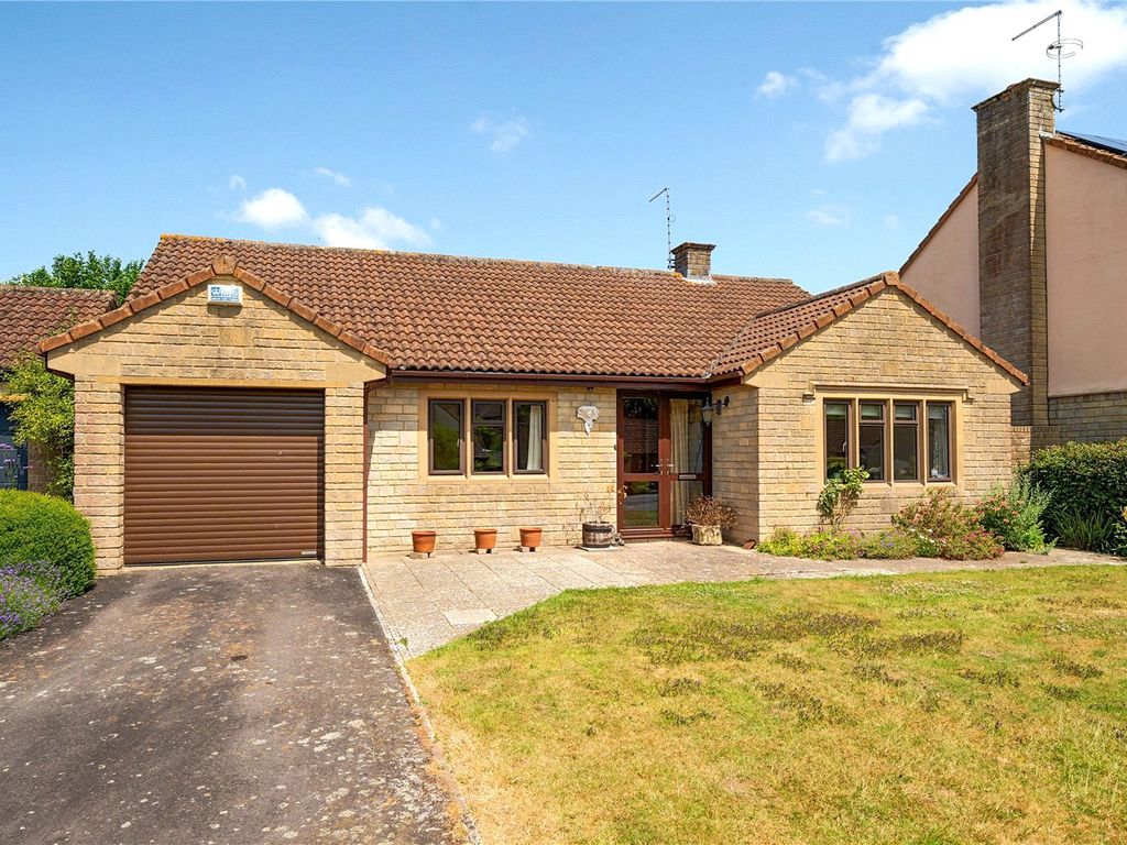 3 bed bungalow for sale in Brookside, West Coker, Yeovil, Somerset BA22