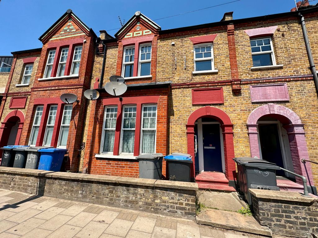 2 bed to rent in Kilburn Lane, London W10 Zoopla