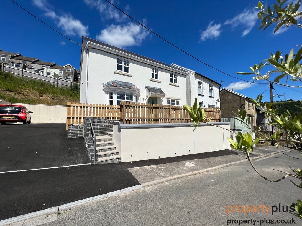 4 bed detached house for sale in Jestyn Street Porth , Porth CF39 Zoopla