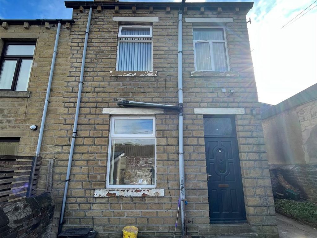 2 bed end terrace house to rent in Springdale Street, Huddersfield HD1