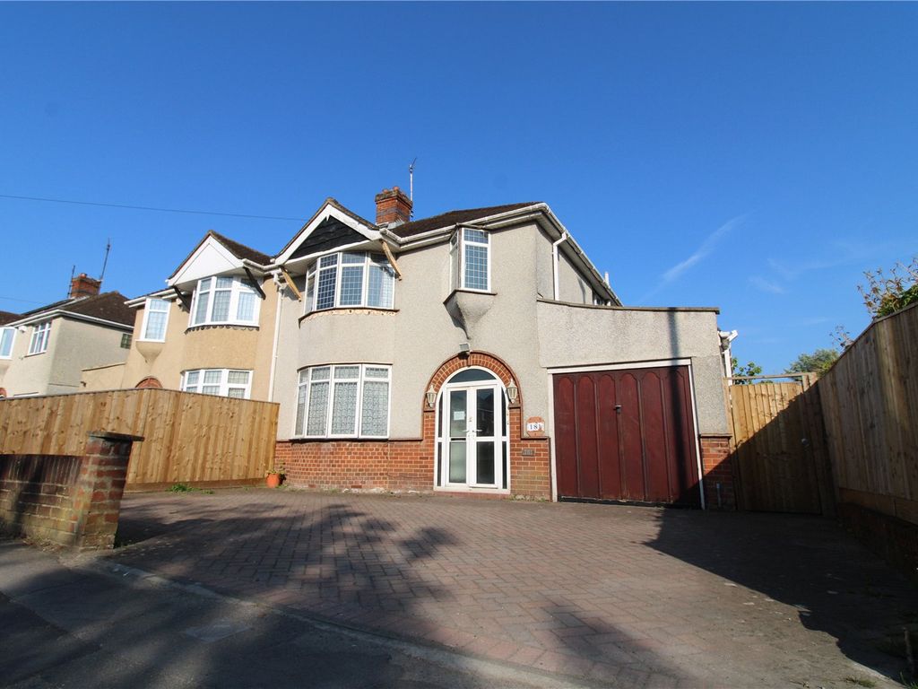 3 bed semidetached house for sale in Croft Road, Old Town, Swindon