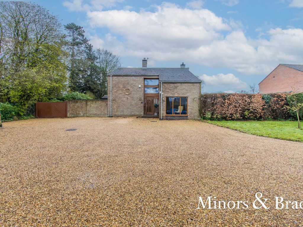 5 bed detached house for sale in Flowerpot Lane, Long Stratton, Norwich NR15 Zoopla