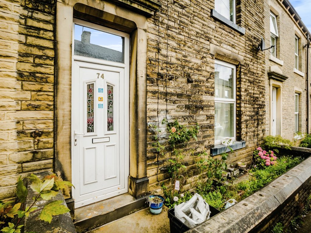 3 bed terraced house for sale in Catherine Street, Elland HX5 Zoopla