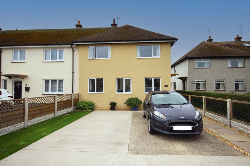 3 bed terraced house for sale in Denness Place, Llandudno LL30, £