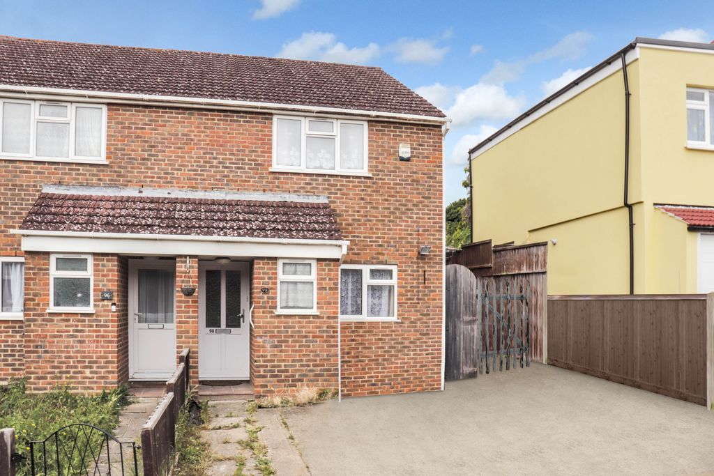 3 bed semidetached house for sale in Elaine Avenue, Strood, Rochester