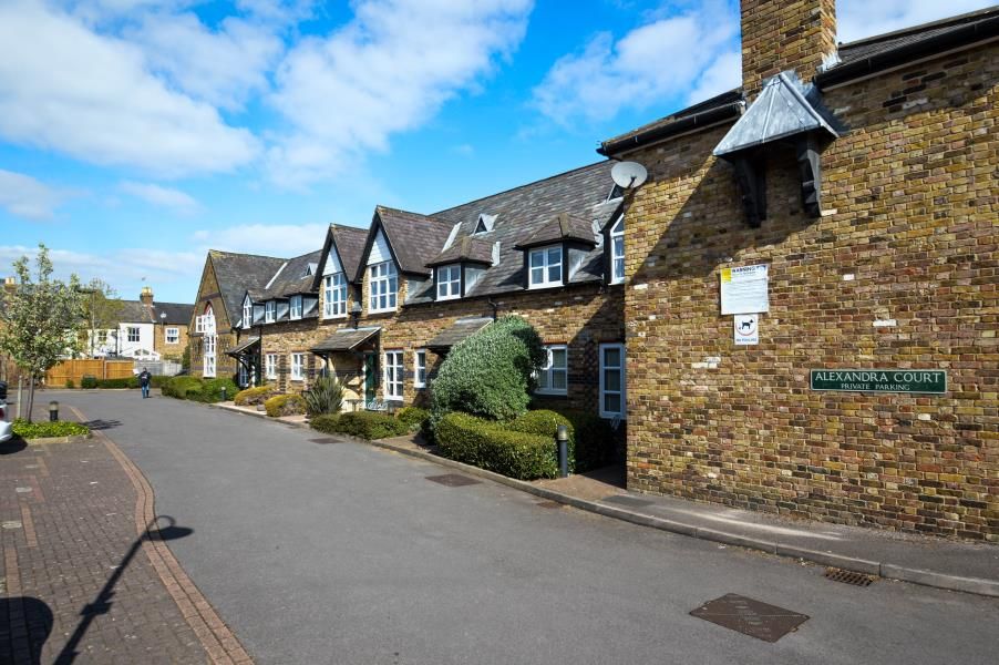 1 bed flat for sale in Alexandra Road, Windsor SL4 Zoopla