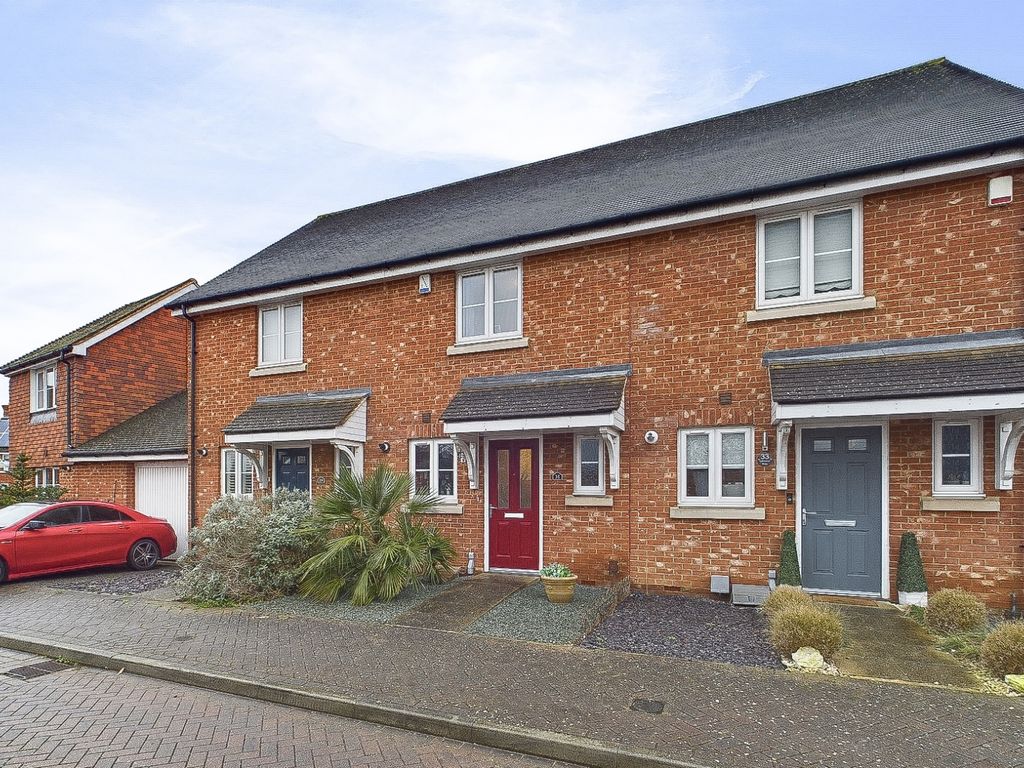 2 bed terraced house for sale in Glimmer Way, Wainscott, Rochester ME3
