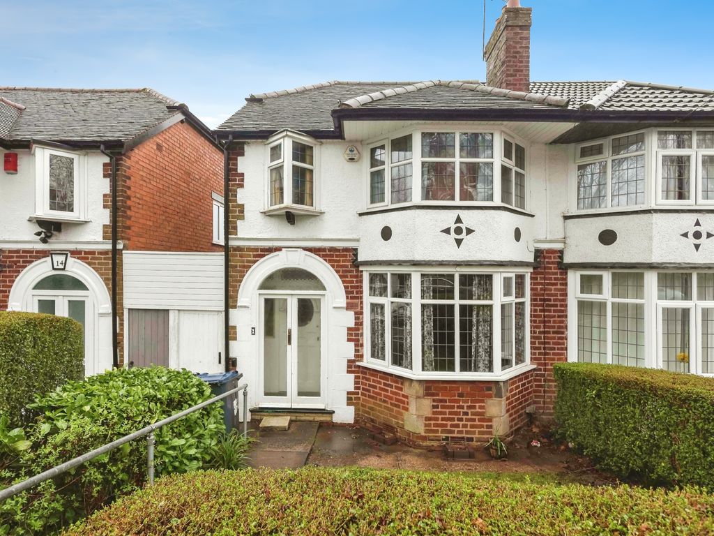 3 bed semidetached house for sale in Pamela Road, Birmingham B31, £
