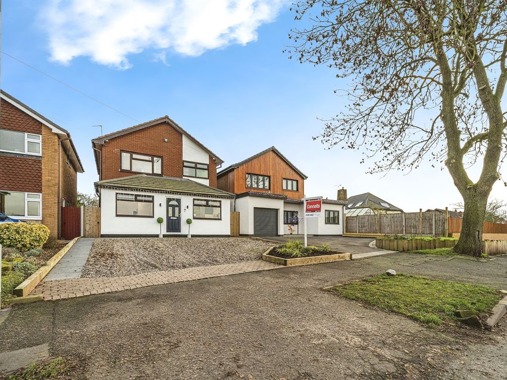4 bed detached house for sale in Fentonhouse Lane, Wheaton Aston