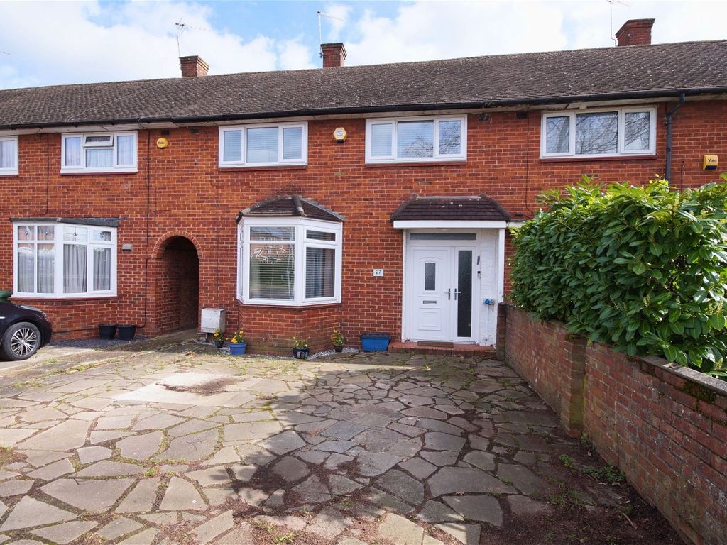 3 bed terraced house for sale in Nicoll Way, Borehamwood WD6, £475,000