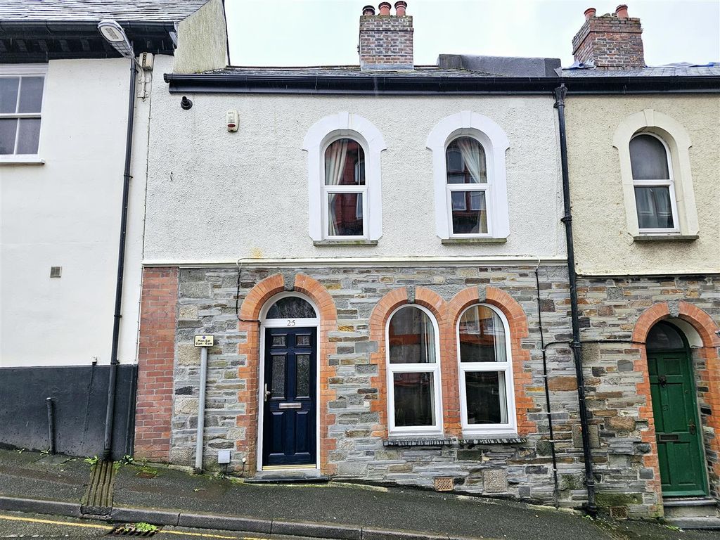 2 bed property for sale in Northgate Street, Launceston PL15, £189,950