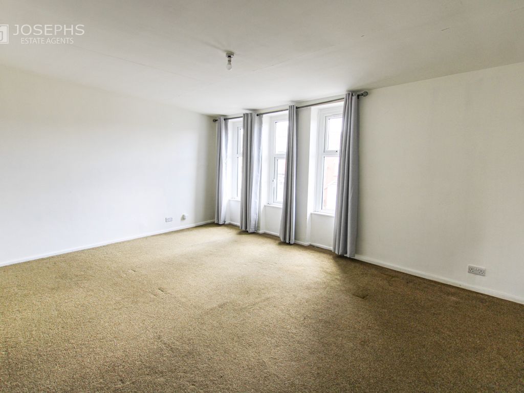 1 bed flat to rent in Rishton Lane, Bolton BL3 Zoopla