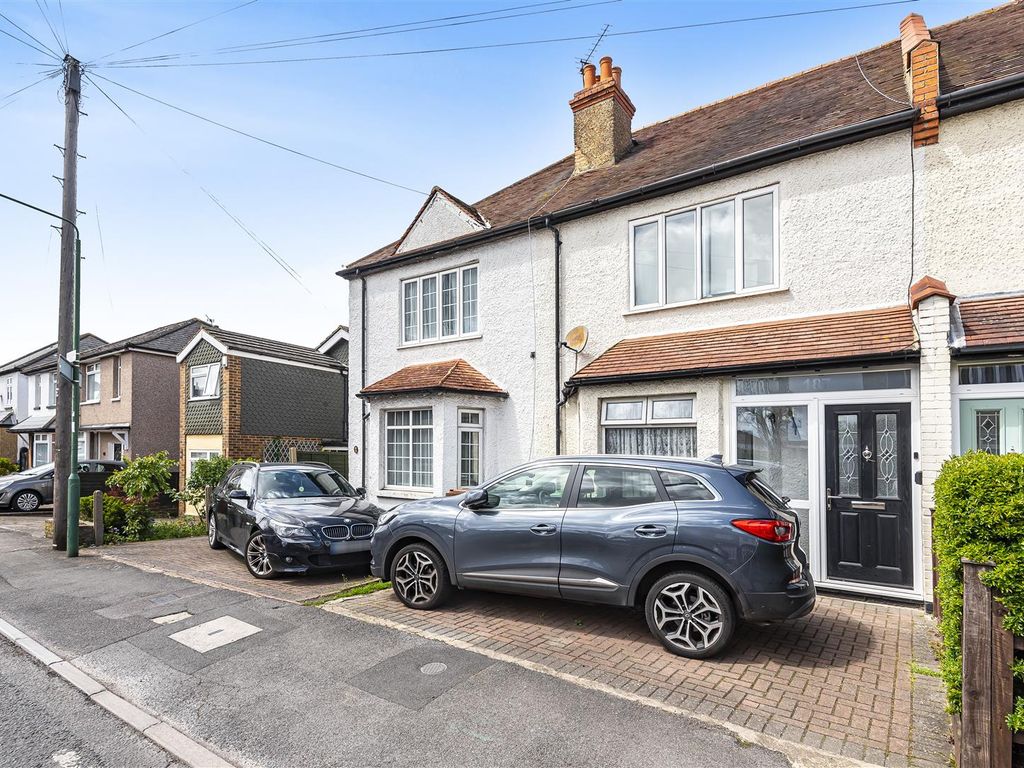 3 bed terraced house for sale in Longfellow Road, Worcester Park KT4