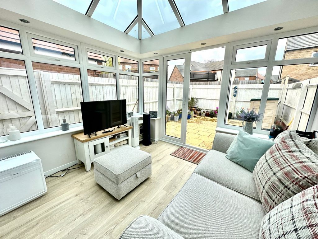 2 bed end terrace house for sale in Pickard Way, Leicester LE3 Zoopla