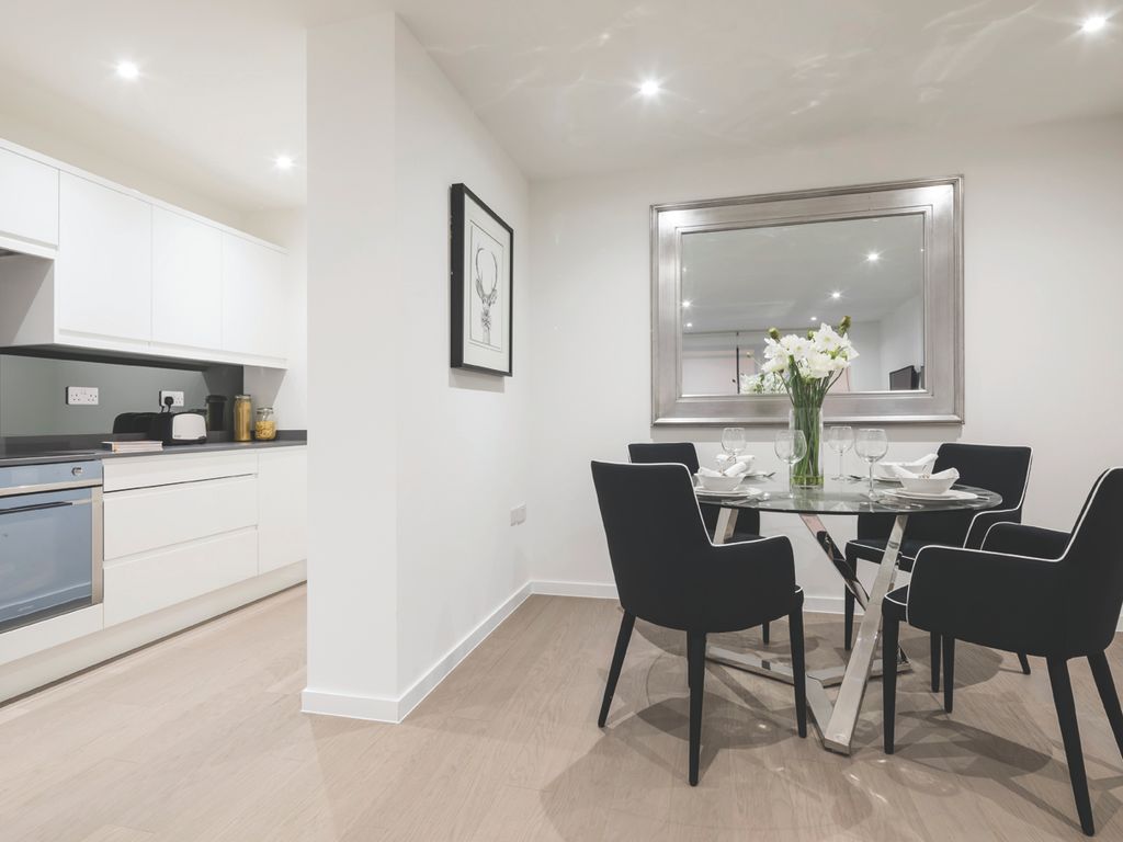New home, 2 bed flat for sale in Regent House, Hubert Road, Brentwood