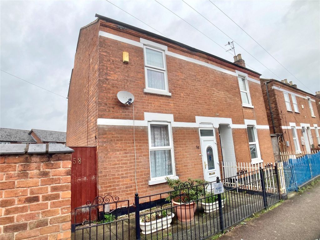 3 bed semidetached house for sale in Hatherley Road, Gloucester