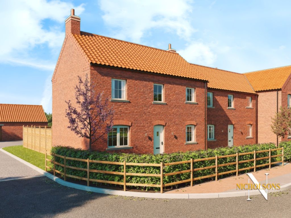 3 bed semidetached house for sale in High Street, East Markham, Newark