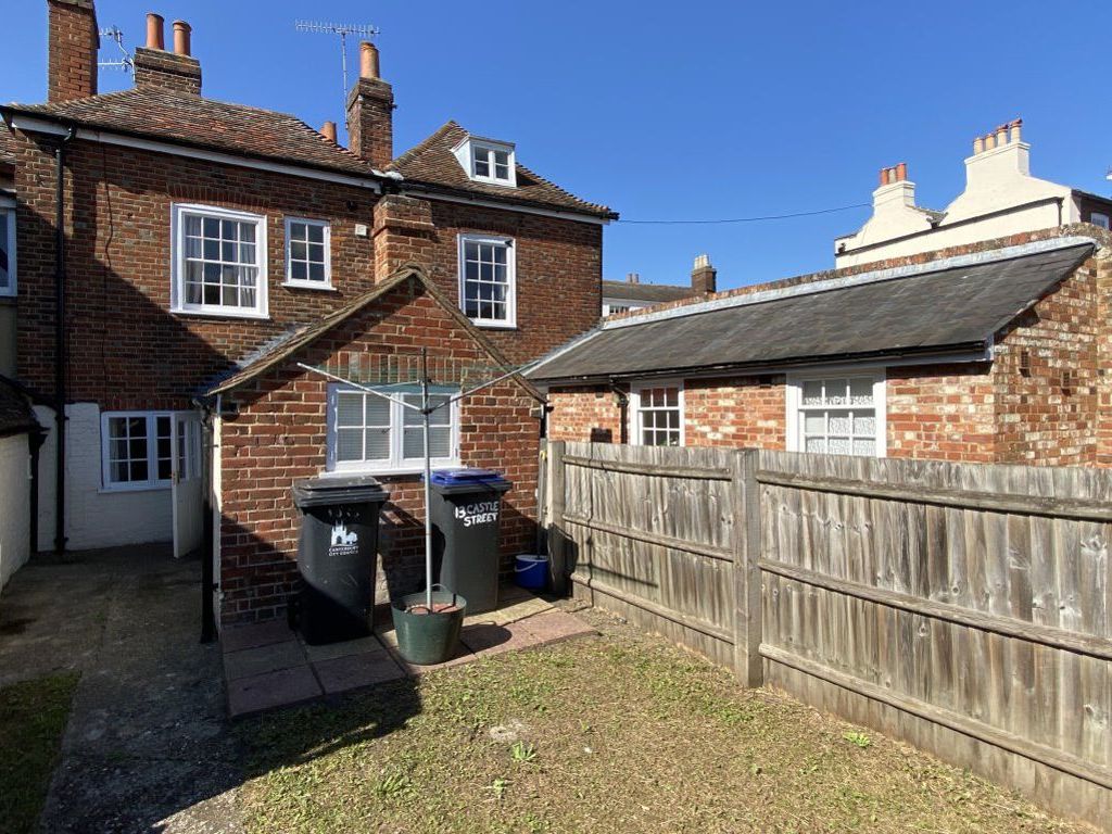 4 bed property to rent in Castle Street, Canterbury CT1, £2,485 pcm