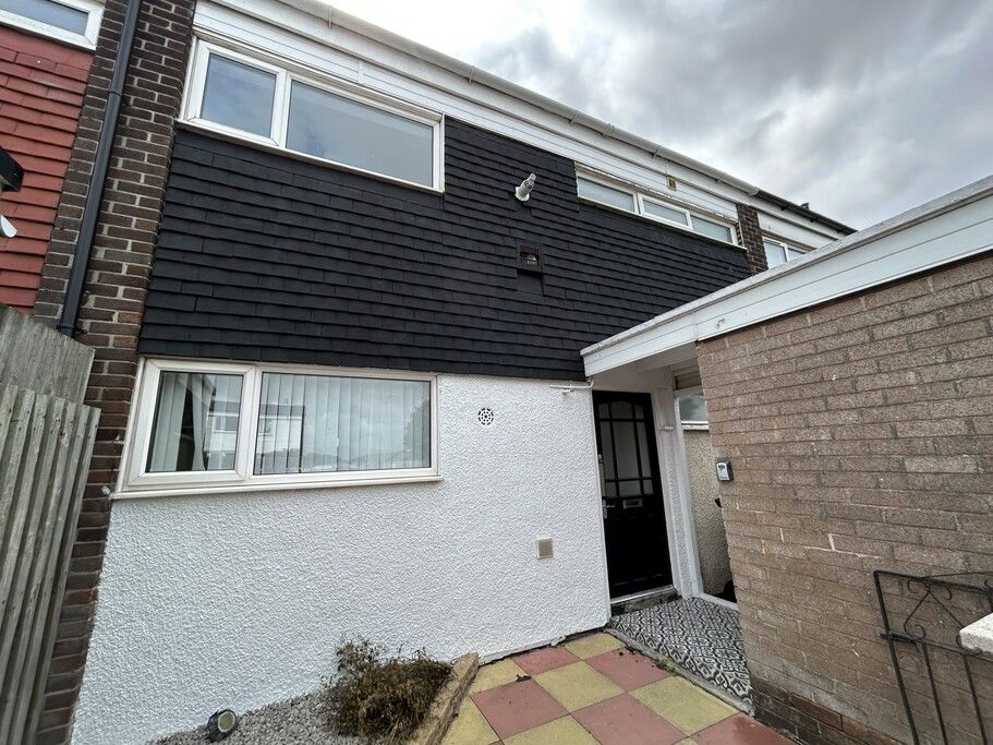 3 bed terraced house to rent in Harrocks Close, Netherton, Bootle L30