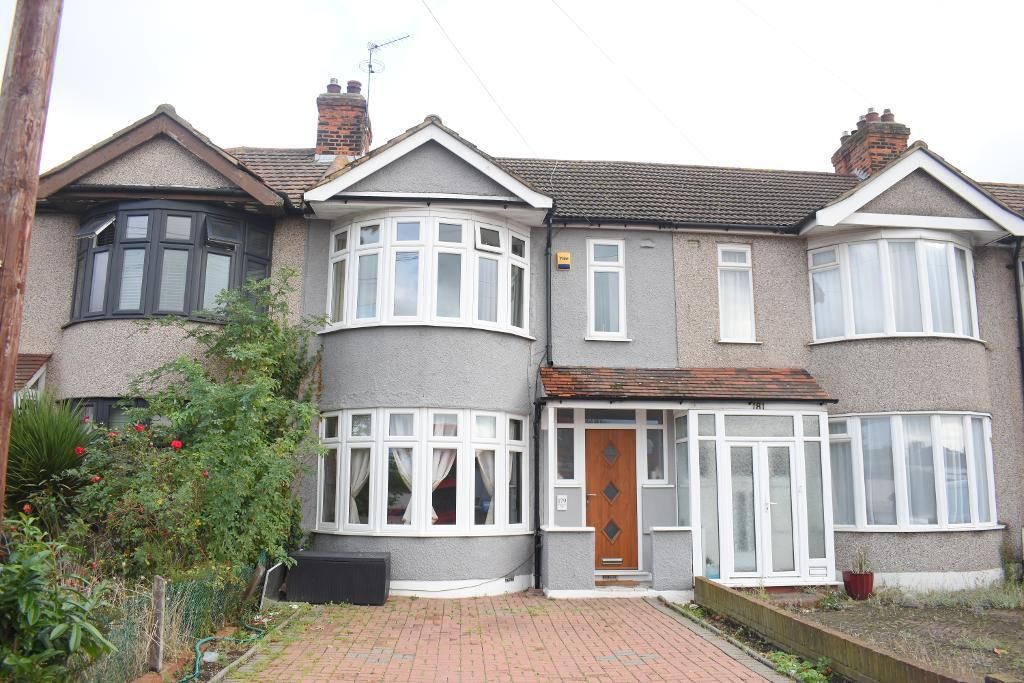 3 bed terraced house for sale in Abbs Cross Lane, Hornchurch, Essex