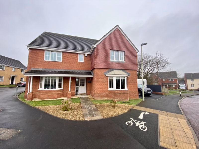 5 bed detached house for sale in 3 Clos Y Golomen, Broadlands, Bridgend