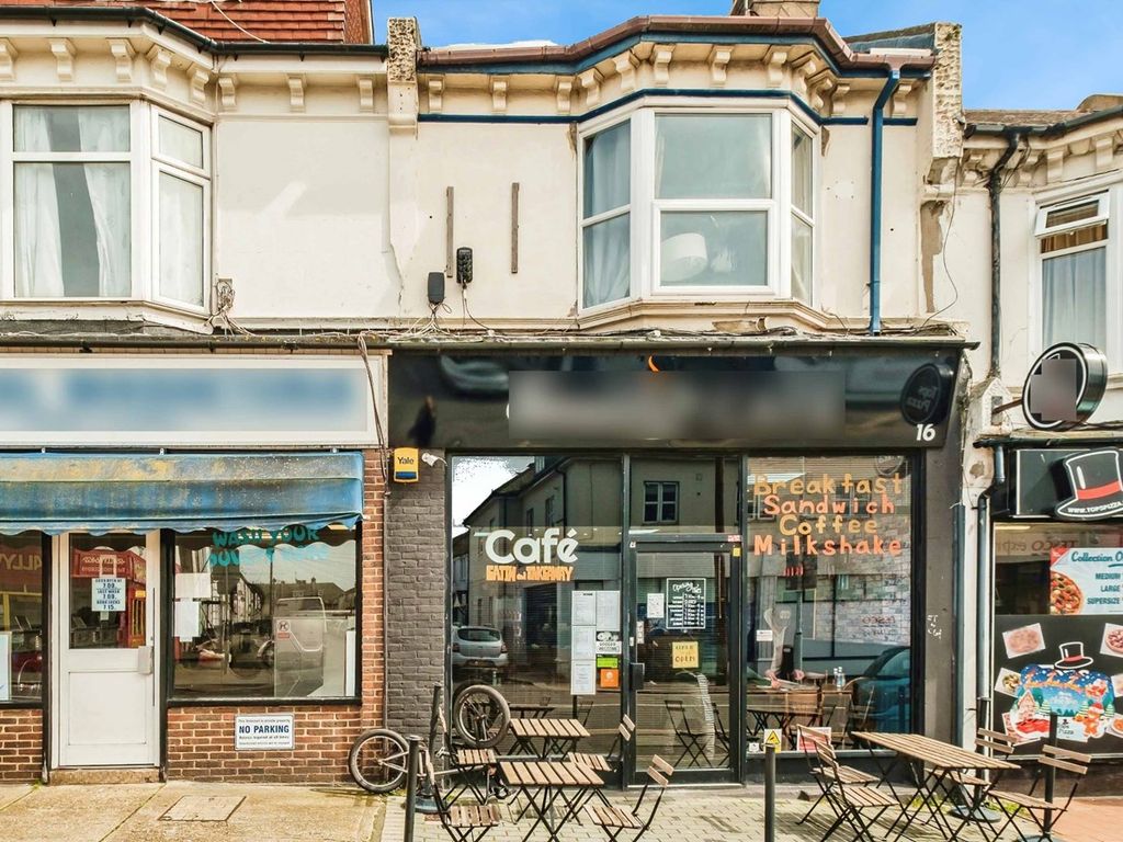 2 bed flat for sale in South Farm Road, Worthing BN14, £185,000 Zoopla