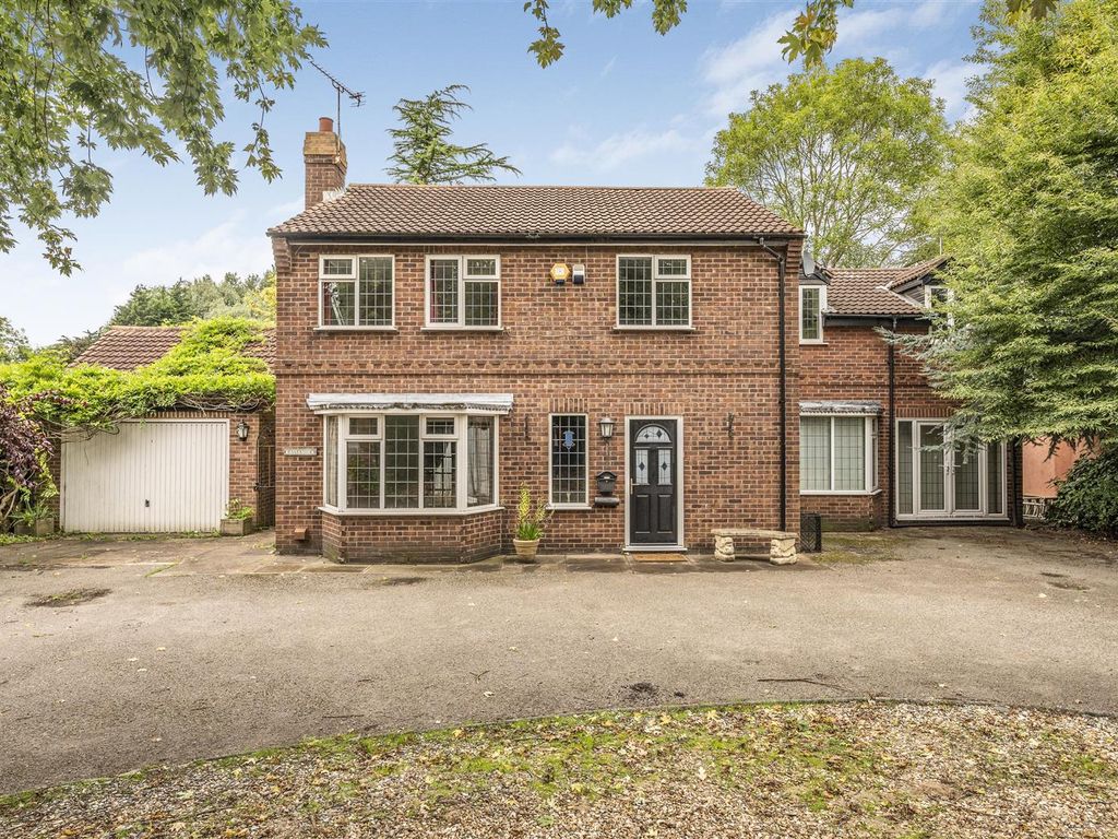 4 bed detached house for sale in Boroughbridge Road, Upper Poppleton