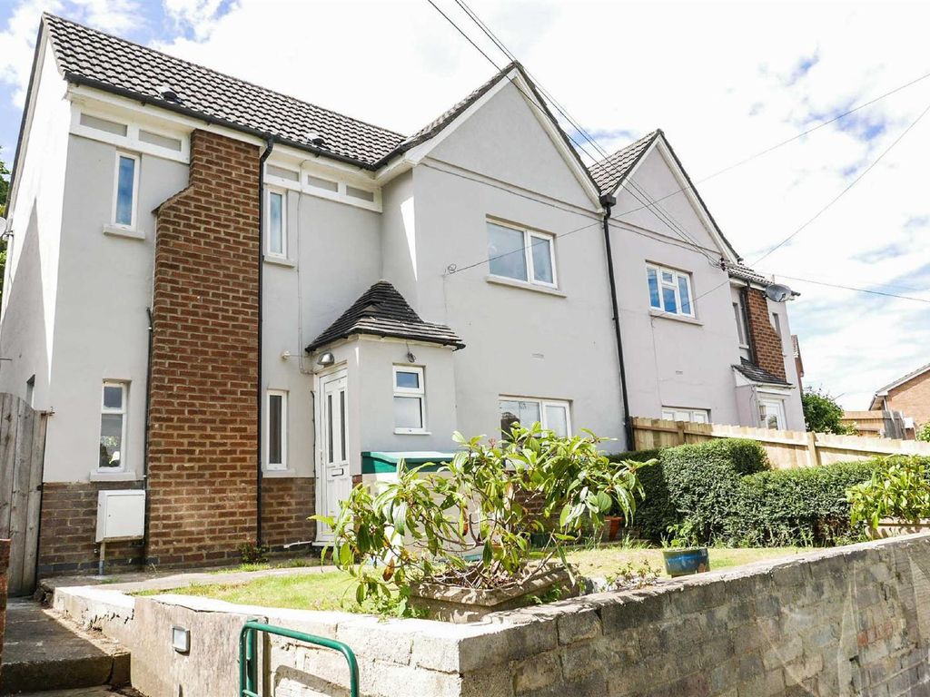 2 bed semidetached house to rent in Kingsdown, Dursley GL11, £950 pcm