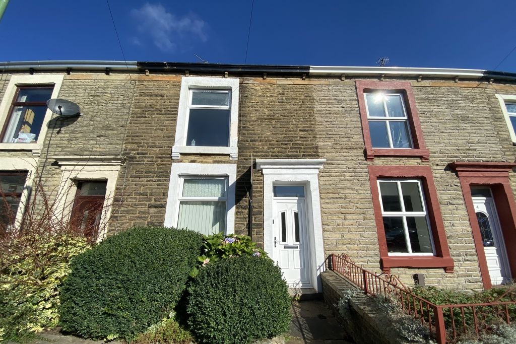 2 bed terraced house to rent in Oswald Street, Oswaldtwistle