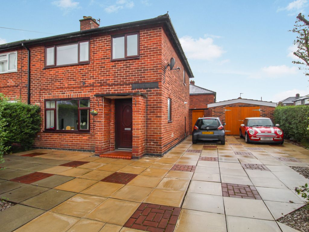 3 bed semidetached house for sale in Massey Avenue, Warrington WA5