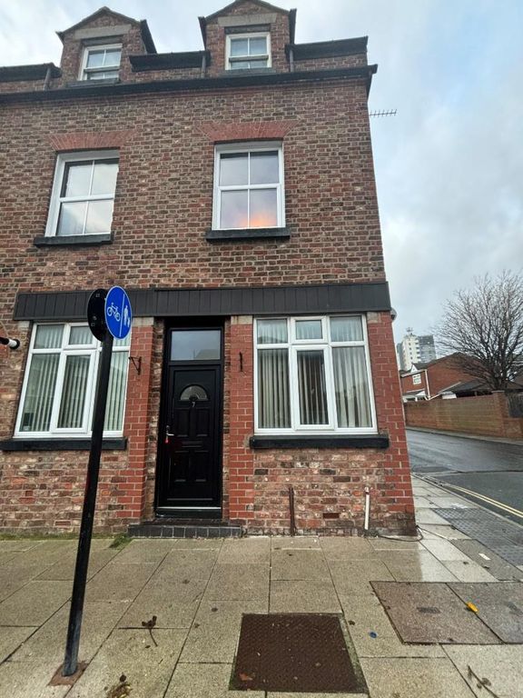 1 bed flat to rent in Great Road, Waterloo, Liverpool L22, £450